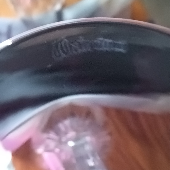 EUC Waterford CLARA Pattern Crystal Champagne Flutes - Set of 2 - Picture 8 of 10